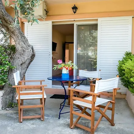 Amversa's House Potos