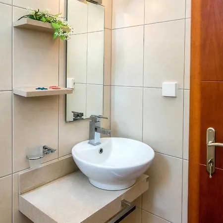 Amversa's House 3*