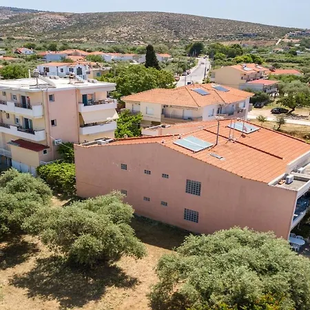Apart Otel Amversa's House