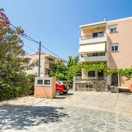 Amversa's House 3* Ποτός