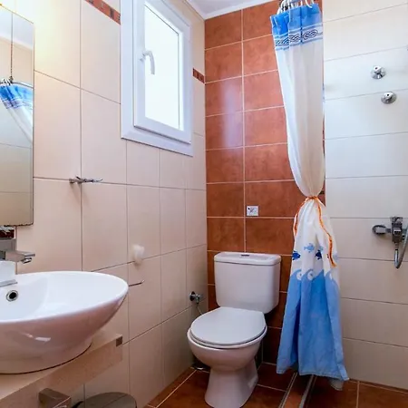 Amversa's House 3* Potos