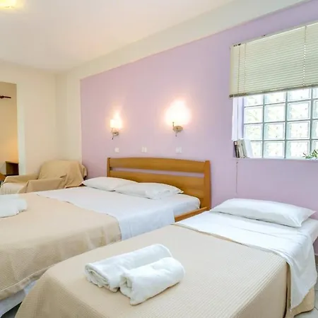 Amversa's House 3* Ποτός