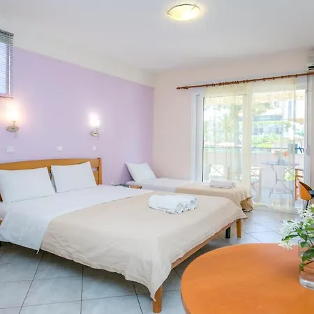 Amversa's House 3* Ποτός