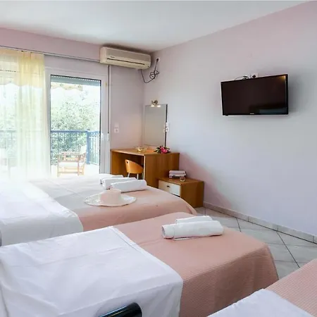 Amversa's House Ξενοδοχείο με διαμερίσματα 3*