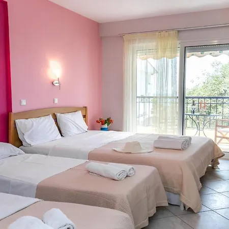 Amversa's House Apart Otel Potos