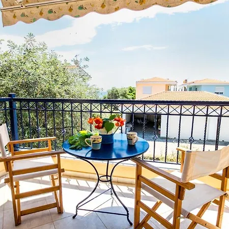 Ξενοδοχείο με διαμερίσματα Amversa's House 3*