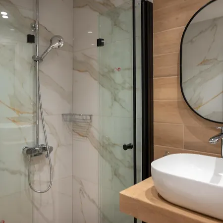 Aparthotel Amversa's House Potos