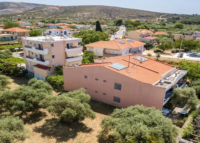 アパートホテル Amversa's House