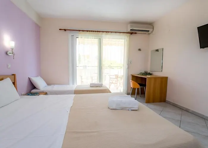 Amversa's House 3* ポトス