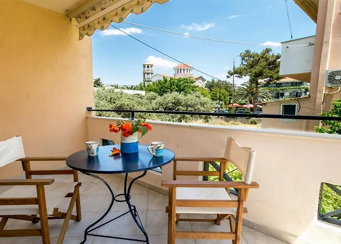 アパートホテル Amversa's House