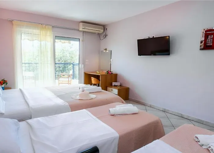 Amversa's House アパートホテル 3*